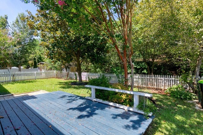 Building Photo - 412 Cline Falls Dr