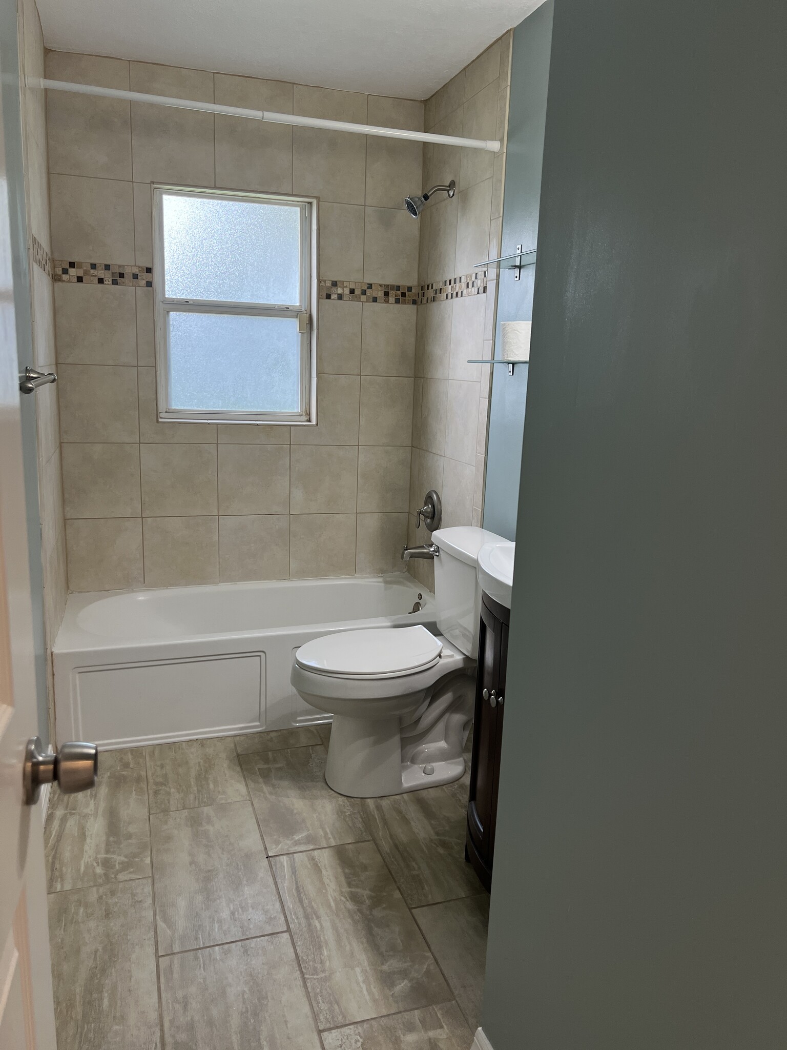 Hall Bathroom - 779 West Lyman Avenue