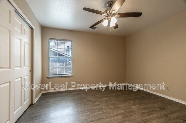Building Photo - 3613 Candle Ridge Dr