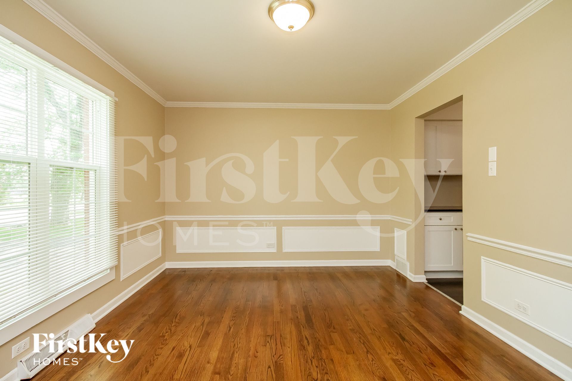 Building Photo - 20460 Arcadian Dr