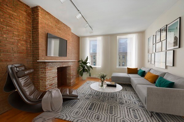 Primary Photo - 117 Washington St