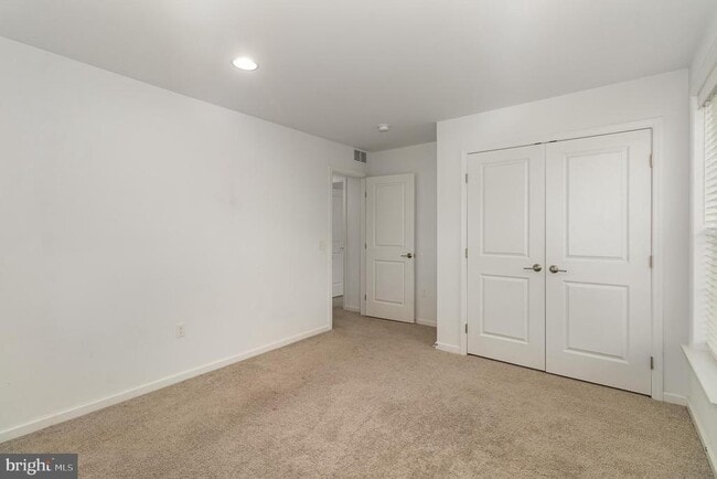 Building Photo - 66 Avery Wy