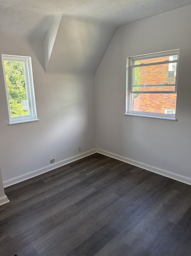 Building Photo - 7231 Scottwood Ave