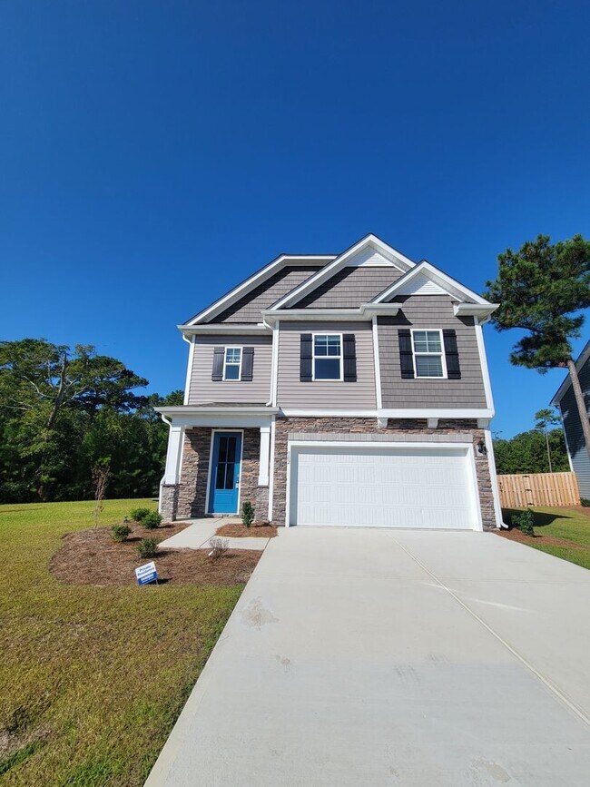 Primary Photo - Gorgeous Newer Construction In Sneads Ferry!!