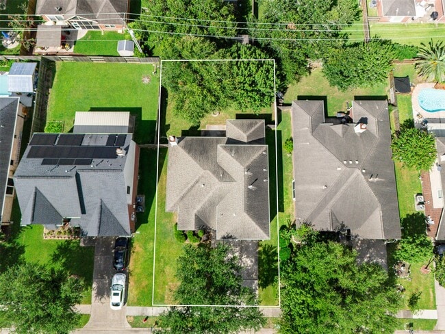 Building Photo - 406 Stockbridge Ln