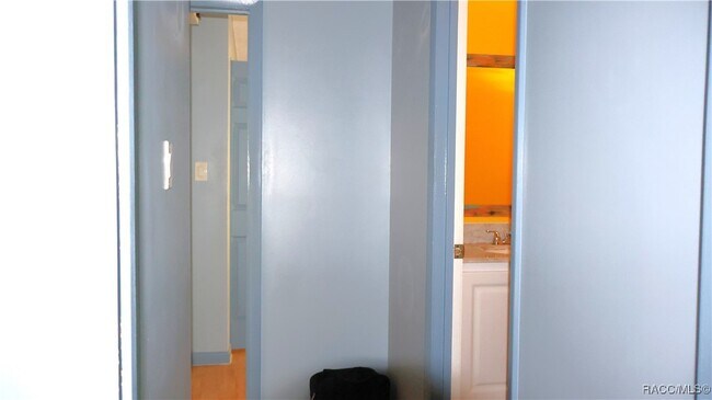 Building Photo - 9601 W Berry Ln