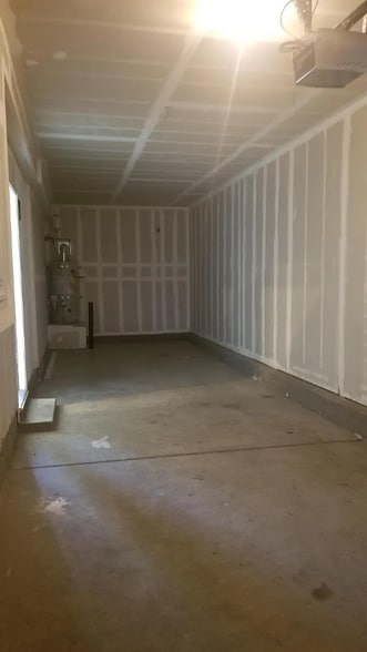 Building Photo - 2806 Tourbrook Way