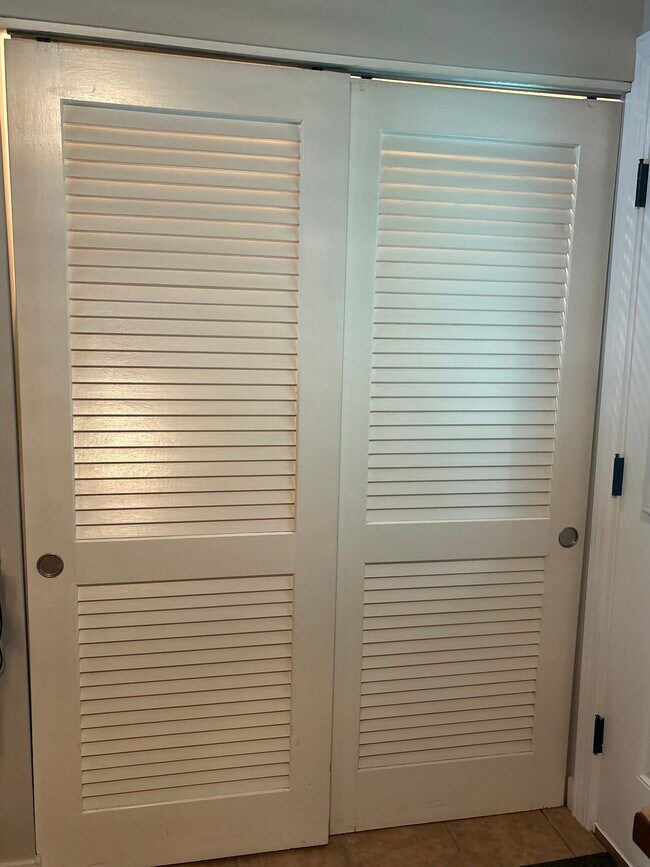 Building Photo - 16 Mussey St