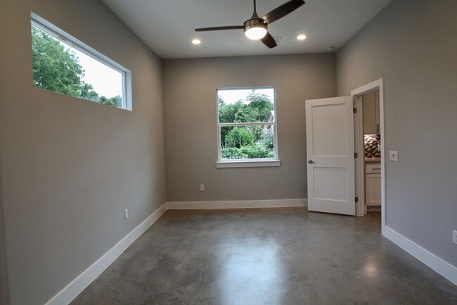 Building Photo - 6911 Meador Ave