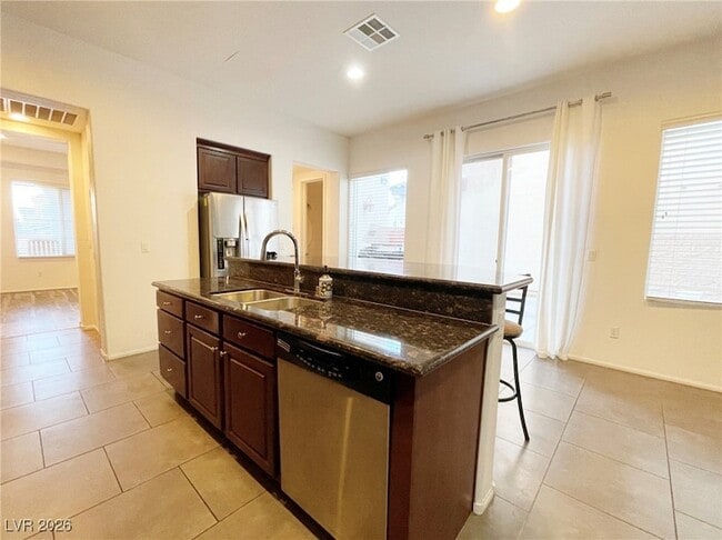 Building Photo - 1829 Cape Cod Landing Dr