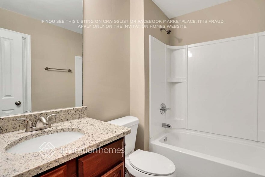 Building Photo - 4176 Kenwood Trail