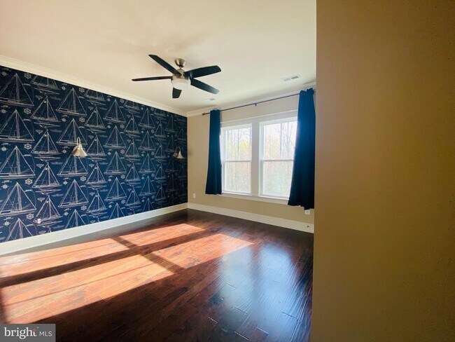 Building Photo - 2163 Potomac River Blvd