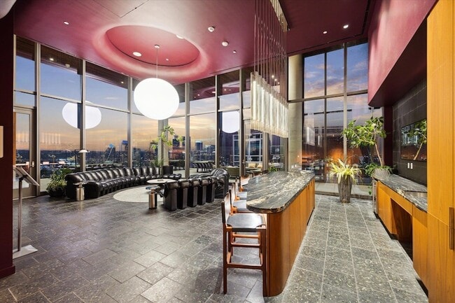 Building Photo - 44 East Ave