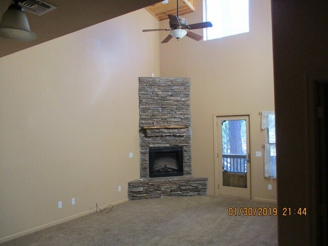 Building Photo - 6907 Mercury Dr