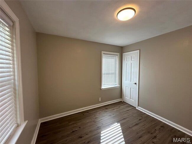 Building Photo - 815 Fontaine Pl