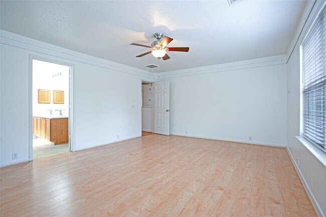 Building Photo - 17627 S Summit Canyon Dr