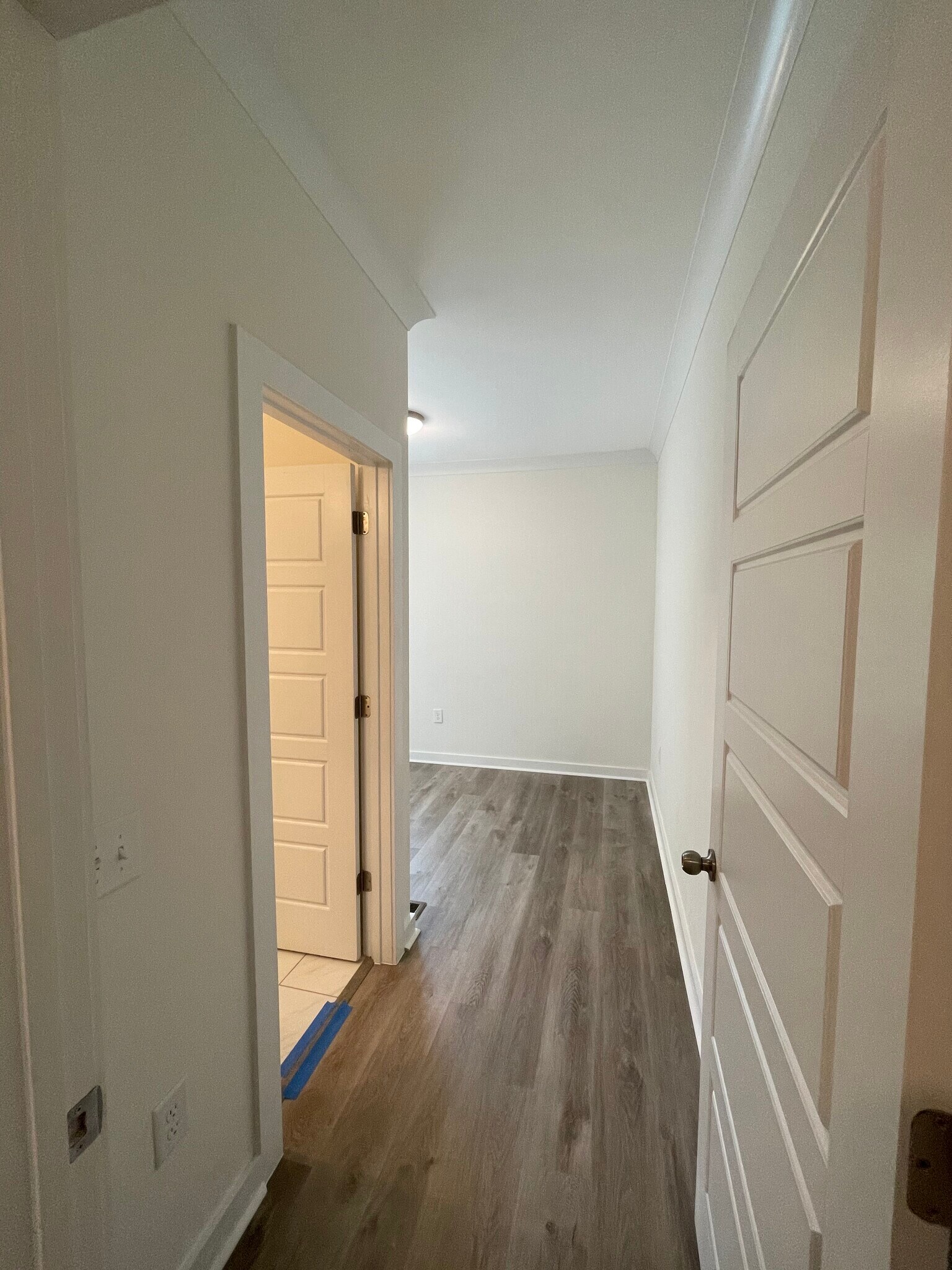 Building Photo - 2041 Ocean Dr NW