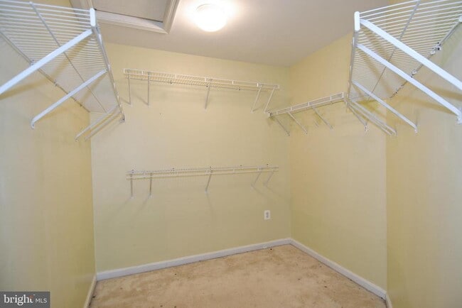 Building Photo - 13039 Quate Ln