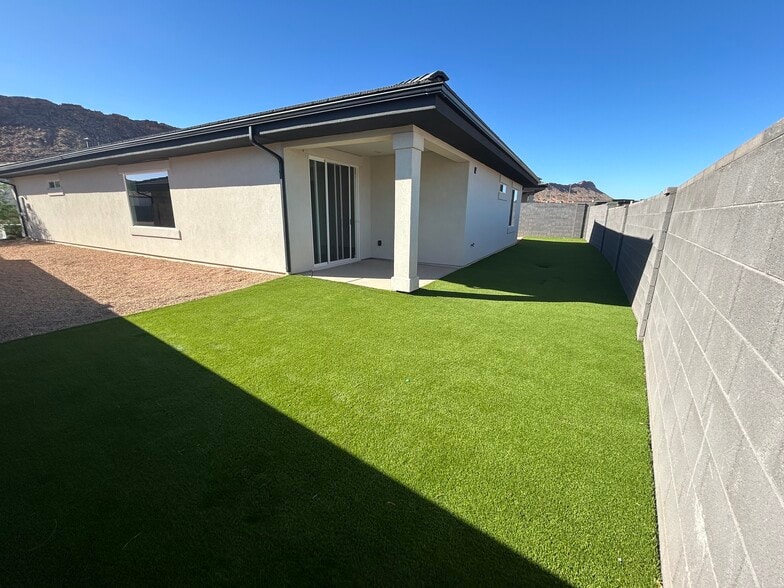 Back Yard - 1362 S Gulch Ln