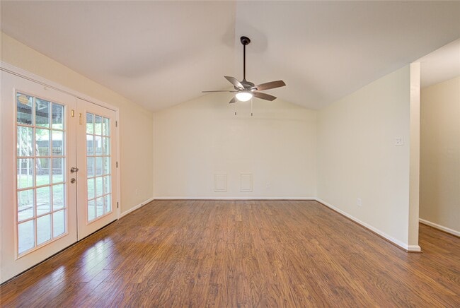 Building Photo - 5730 Southminster Dr