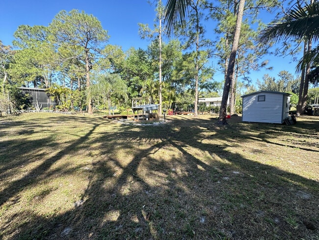 Building Photo - 13619 57th Pl N