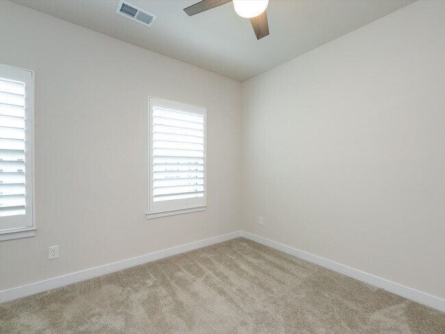 Building Photo - 413 Spearfield Ln