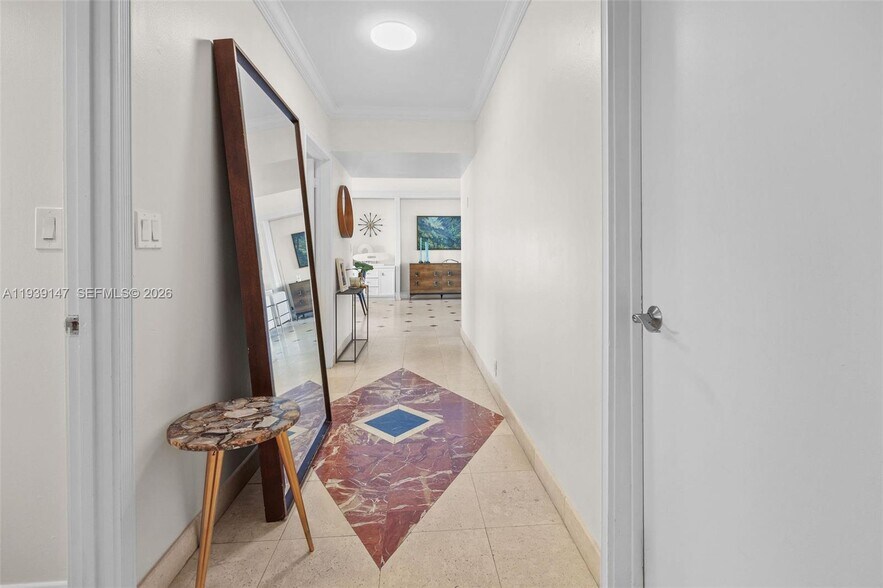 Building Photo - 1541 Brickell Ave