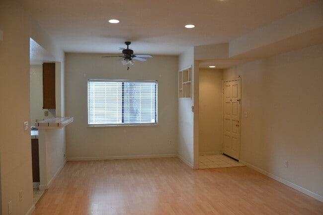 Building Photo - 1420 Foothill Meadows Ct