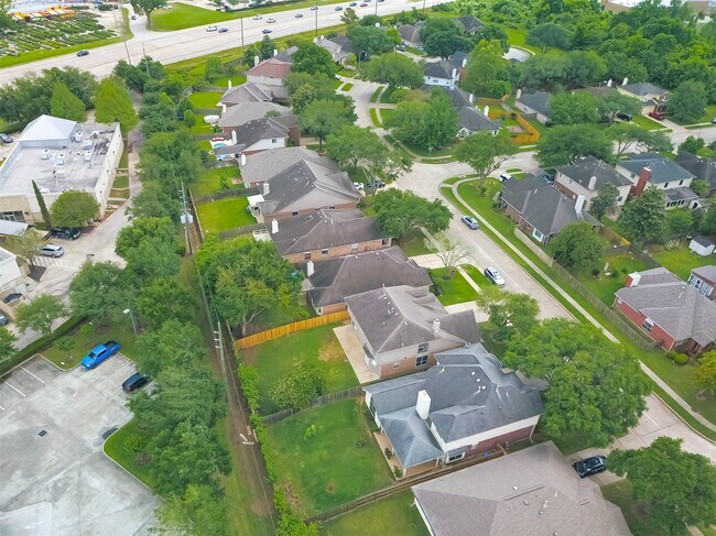 Building Photo - 7331 Colony Bend Ln