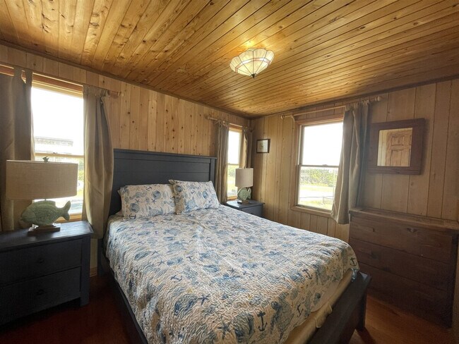 Building Photo - 57144 Lighthouse Rd