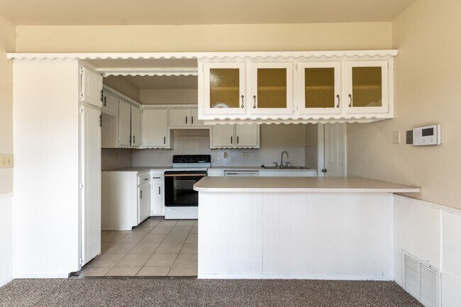 Building Photo - Spacious Rent to Own in South OKC!