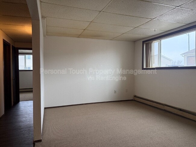 Building Photo - 911 Western Rd