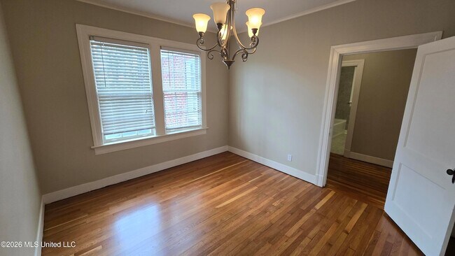 Building Photo - 785 Pinehurst St