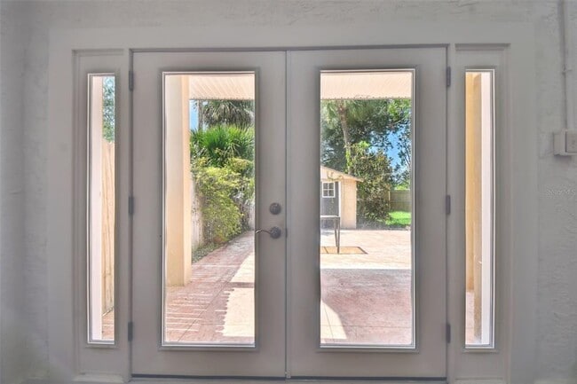 Building Photo - 1925 52nd St S