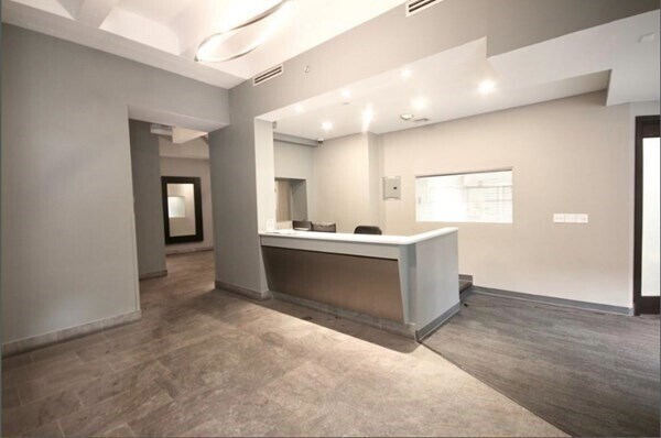 Building Photo - 12 Stoneholm St