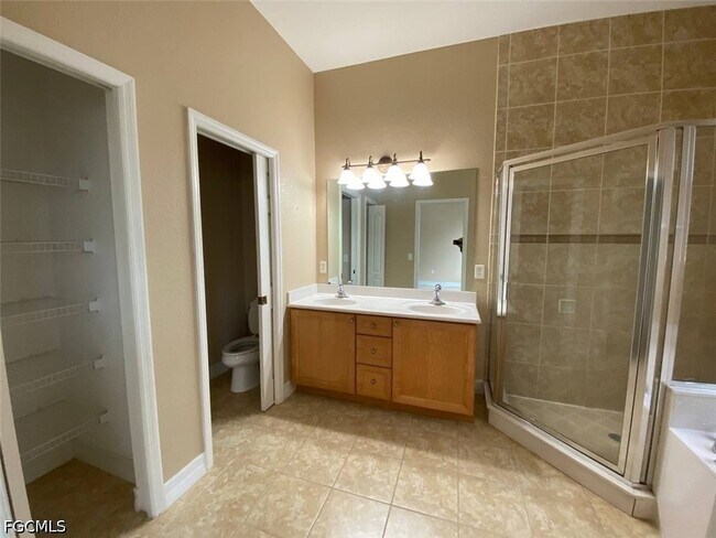 Building Photo - 16174 Via Solera Cir