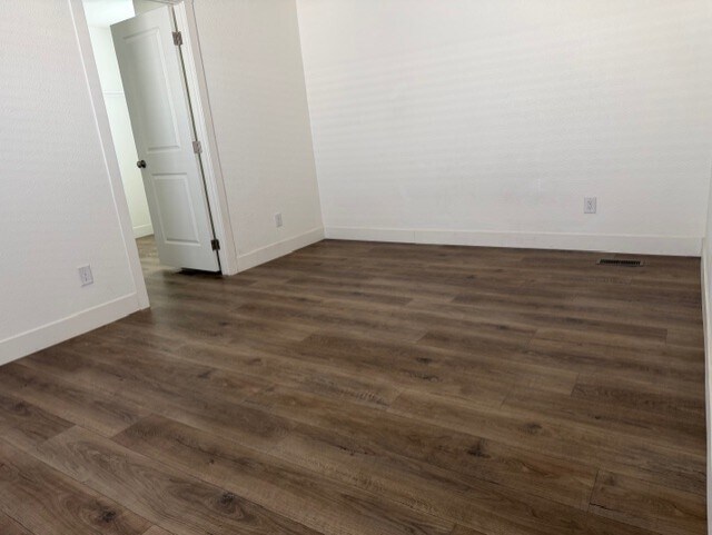 Building Photo - 2060 N Center St