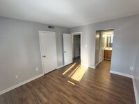 Building Photo - 600 Reusens Rd