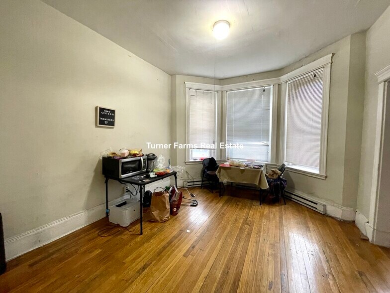 Building Photo - 860 Huntington Ave