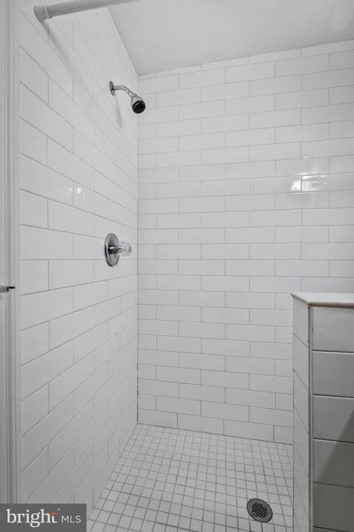 Building Photo - 108 S Conkling St