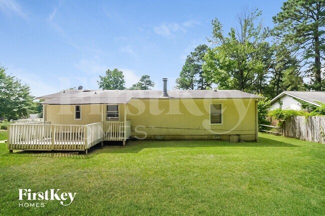 Building Photo - 160 Sherwood Loop