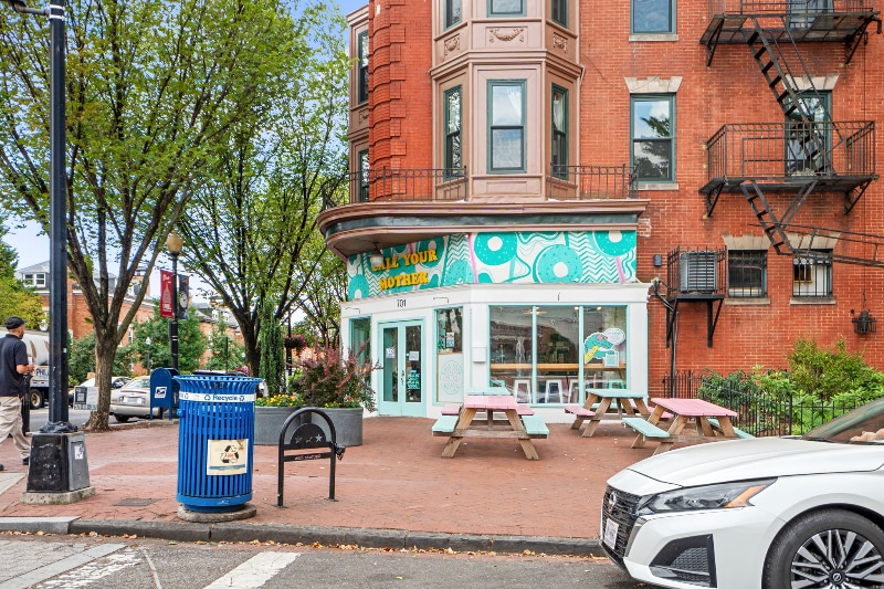 Building Photo - 1357 E St SE