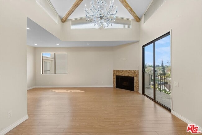 Building Photo - 2175 S Beverly Glen Blvd
