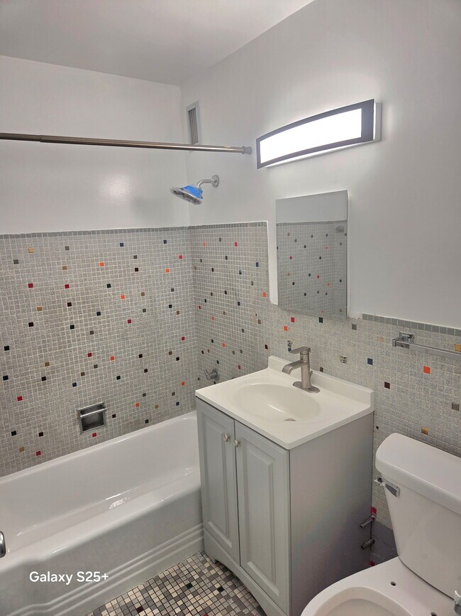 Building Photo - Lake Terrace Condominiums
