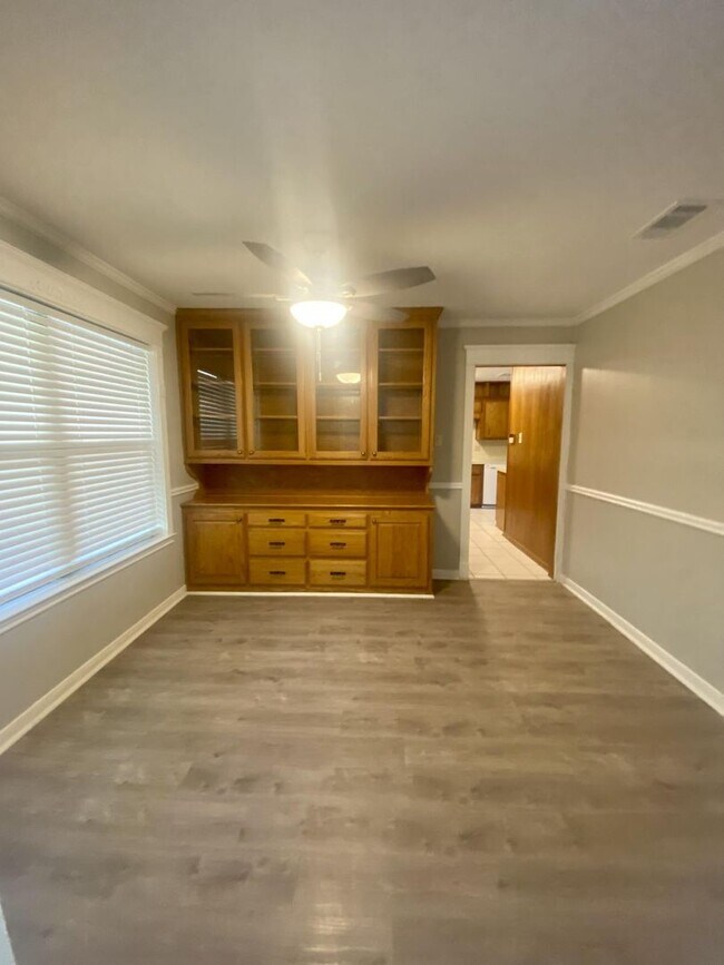 Building Photo - Available Now! 4 bed/2 bath in Harker Heights