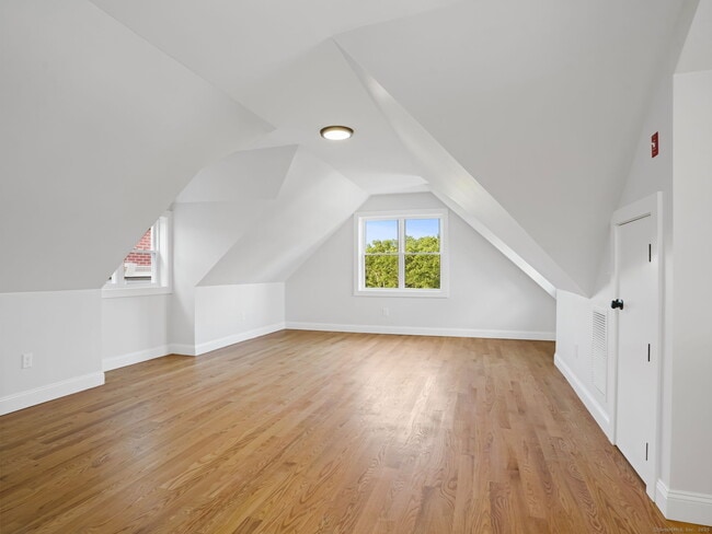 Building Photo - 3 Seaview Ave