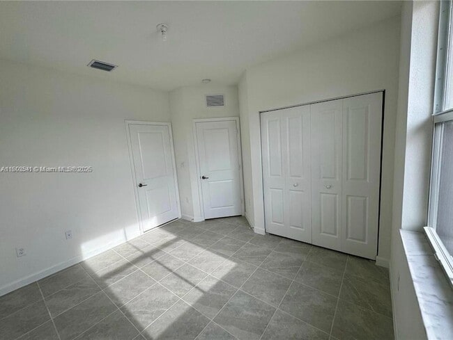 Building Photo - 12154 NW 24th Ct