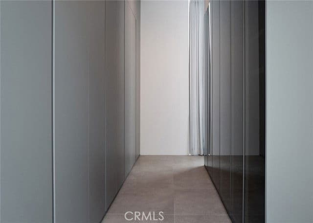 Building Photo - 838 Kings Rd