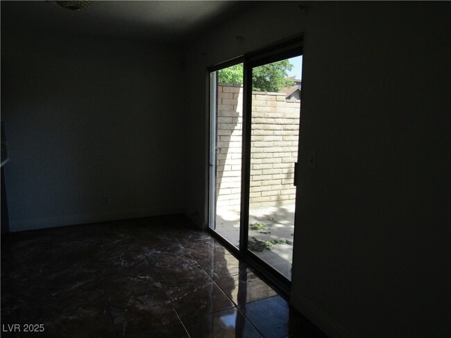 Building Photo - 4473 W Sirius Ave