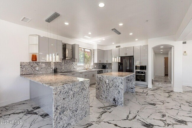 Building Photo - 11525 E Desert Willow Dr